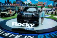 Konsumsi BBM Daihatsu Rocky Hybrid: Tarikan Responsif, Efisiensi Tembus 30 Km/L. Foto : Ist