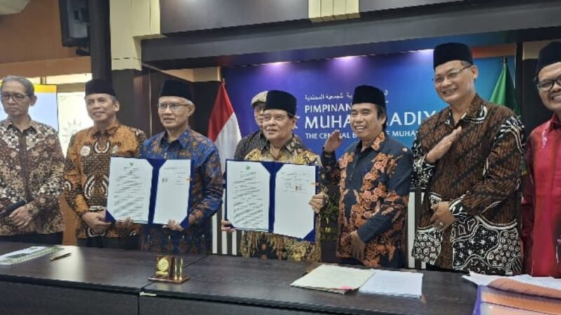 Murady Darmasyah Hibahkan Tanah Untuk Kampus STIKIP Muhammadiyah Sungai Penuh. Foto : Ist 