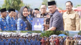 Kebijakan pembatasan belanja pegawai maksimal 30 persen berpotensi picu PHK massal. FOTO : Bupati Kerinci melantik dan membagikan SK PPPK Paruh Waktu 