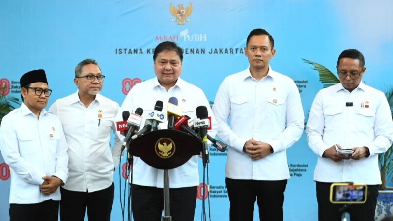 WFH Kembali Berlaku :
Pemerintah Umumkan Kebijakan Baru!
B50 & Efisiensi Anggaran Disiapkan