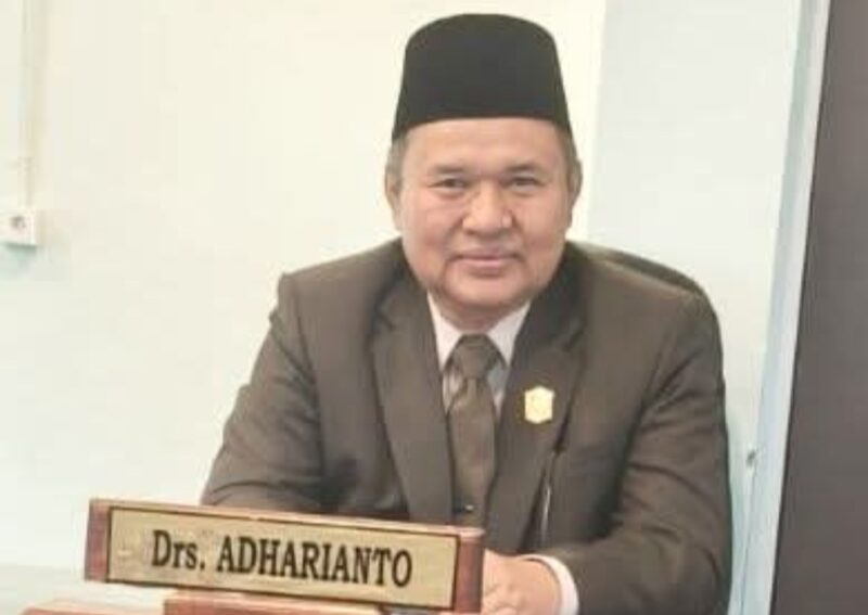 Anggota DPRD Kota Sungai Penuh Adharianto 