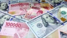 Nilai tukar rupiah melemah mendekati Rp17.000 per dolar AS di tengah tekanan global, dipicu konflik Timur Tengah dan lonjakan harga minyak dunia yang memperkuat dolar AS.