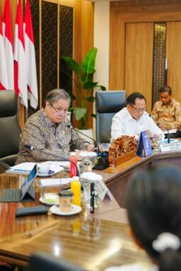 Ekonomi Indonesia 2026 Diproyeksi Tembus 5,3%, Airlangga Hartarto Pastikan Aman dari Krisis 1998