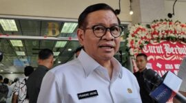 Teks Foto (Caption):
Program sekolah swasta gratis 2026 yang digagas Pramono Anung menjadi langkah nyata memperluas akses pendidikan bagi siswa kurang mampu di Jakarta, dengan dukungan anggaran mencapai Rp253,6 miliar.