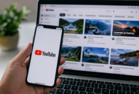 Teks Foto:
Pengguna mengakses YouTube melalui smartphone, seiring uji coba fitur AI “Ask YouTube” yang mampu merangkum konten video menjadi informasi singkat dan interaktif.