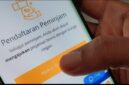 Ilustrasi pelaku UMKM yang mendaftar KUR tanpa jaminan secara online melalui HP untuk mendapatkan modal usaha dengan proses cepat dan mudah di tahun 2026.