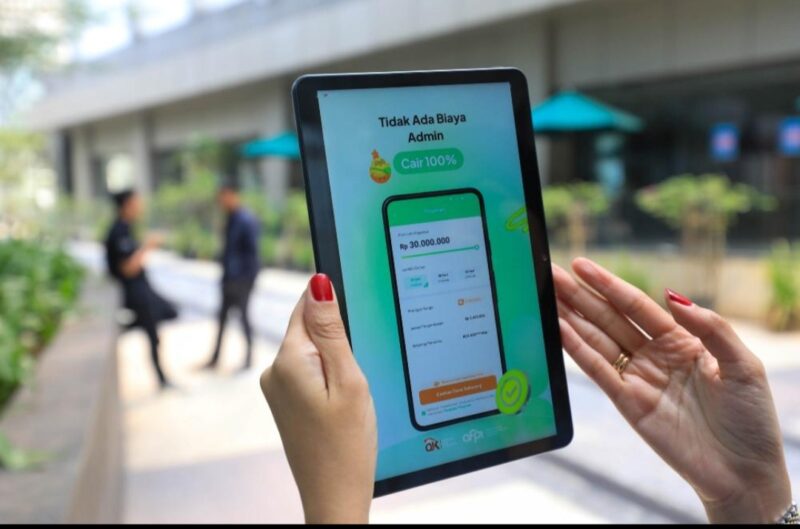 Ilustrasi penggunaan aplikasi pinjaman online di Indonesia yang terus meningkat, seiring lonjakan total utang fintech lending yang dilaporkan Otoritas Jasa Keuangan hingga menembus Rp101 triliun pada 2026.