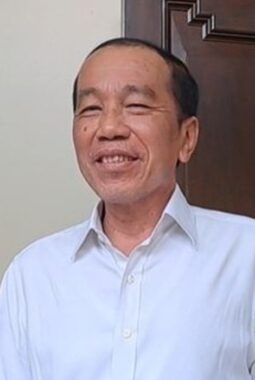 Jokowi Siap Turun Gunung Juni 2026, PSI dan Projo Berebut Pengaruh