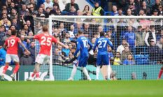 Nottingham Forest Bungkam Chelsea 3-1