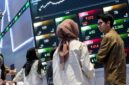 IHSG hari ini menguat 1,53 persen dengan penguatan saham TLKM dan BREN di Bursa Efek Indonesia.