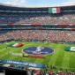 Suasana megah Stadion Azteca di Mexico City menjelang pembukaan Piala Dunia 2026. Turnamen sepak bola terbesar di dunia resmi digelar di tiga negara tuan rumah, yakni Meksiko, Kanada, dan Amerika Serikat, dengan laga pembuka menghadirkan Meksiko melawan Afrika Selatan pada 11 Juni 2026. (Foto: FIFA)