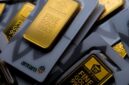 Caption Foto:
Harga Emas Antam Hari Ini 15 Juni 2026 di Pegadaian. Harga emas Antam pecahan 1 gram tercatat Rp 2.820.000, sementara pecahan 50 gram mencapai Rp 138.003.000. Emas