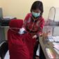 Teks Foto:
Ilustrasi ASN dan pelayanan kesehatan. Sejumlah ASN di Kabupaten Kerinci mempertanyakan kebijakan terkait pengakuan surat keterangan sakit yang disebut hanya berlaku jika diterbitkan oleh dokter berstatus PNS. ASN meminta BKPSDM memberikan penjelasan resmi mengenai dasar hukum dan regulasi yang digunakan. Foto: Ilustrasi.