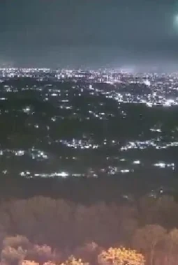 Langit Jawa Digegerkan Kilatan Cahaya Diduga Meteor, Berikut Fakta dan Penjelasannya