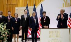 Trump Anugerahkan Penghargaan Sains dan Teknologi kepada 6 Bos Teknologi